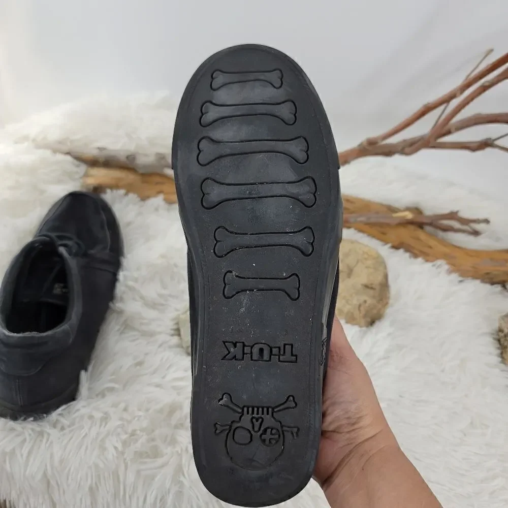 TUK canvas 90s retro shoes black